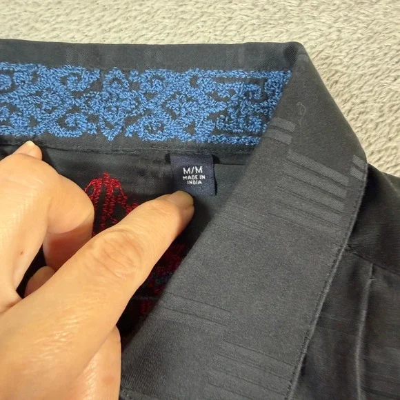 Robert Graham Button Down Shirt Mens Medium Black Satin Pleated Flip Cuff Party - Picture 6 of 10